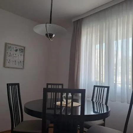 Apartman City, Sea And River View,